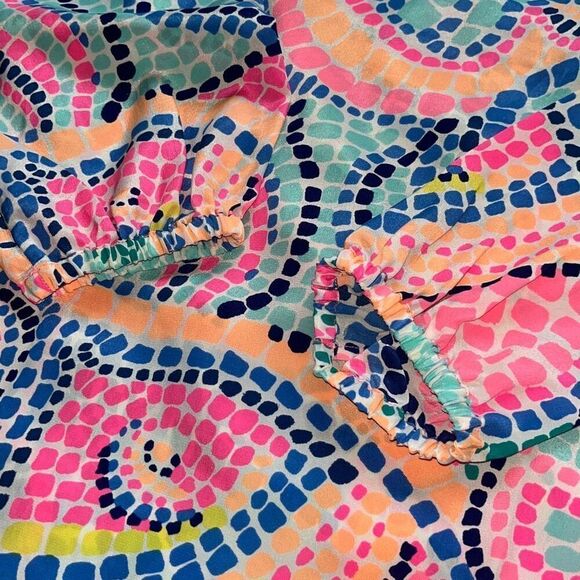 Beautiful Lilly Pulitzer Elsa Silk Blouse Tile Wave Mosaic Women’s Medium - Picture 13 of 13